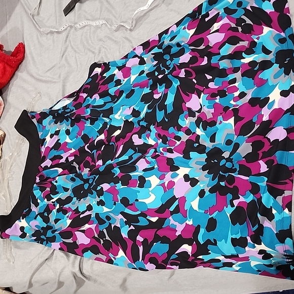 NWOT women plus 30/32 blouse - Picture 6 of 8